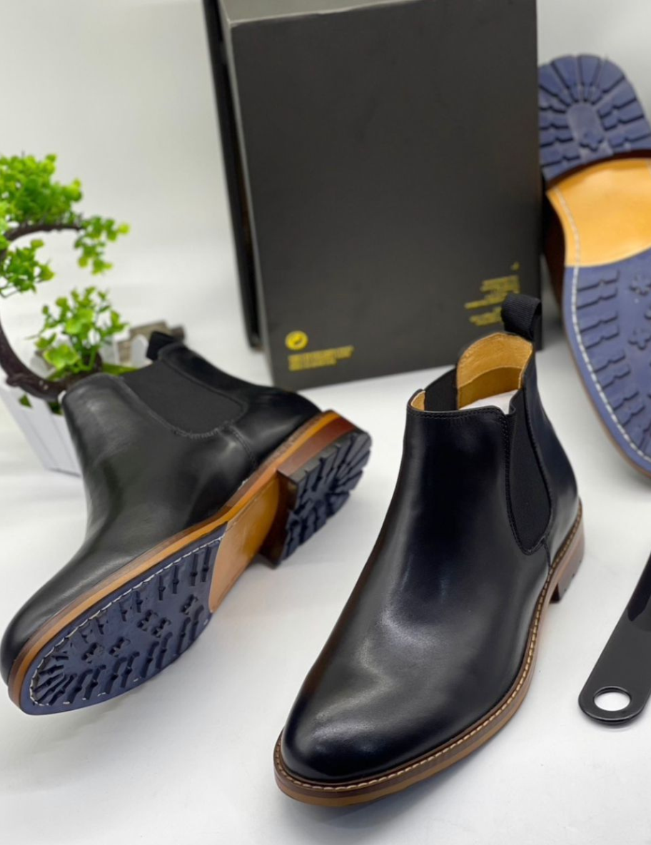 Chelsea Boots - Black