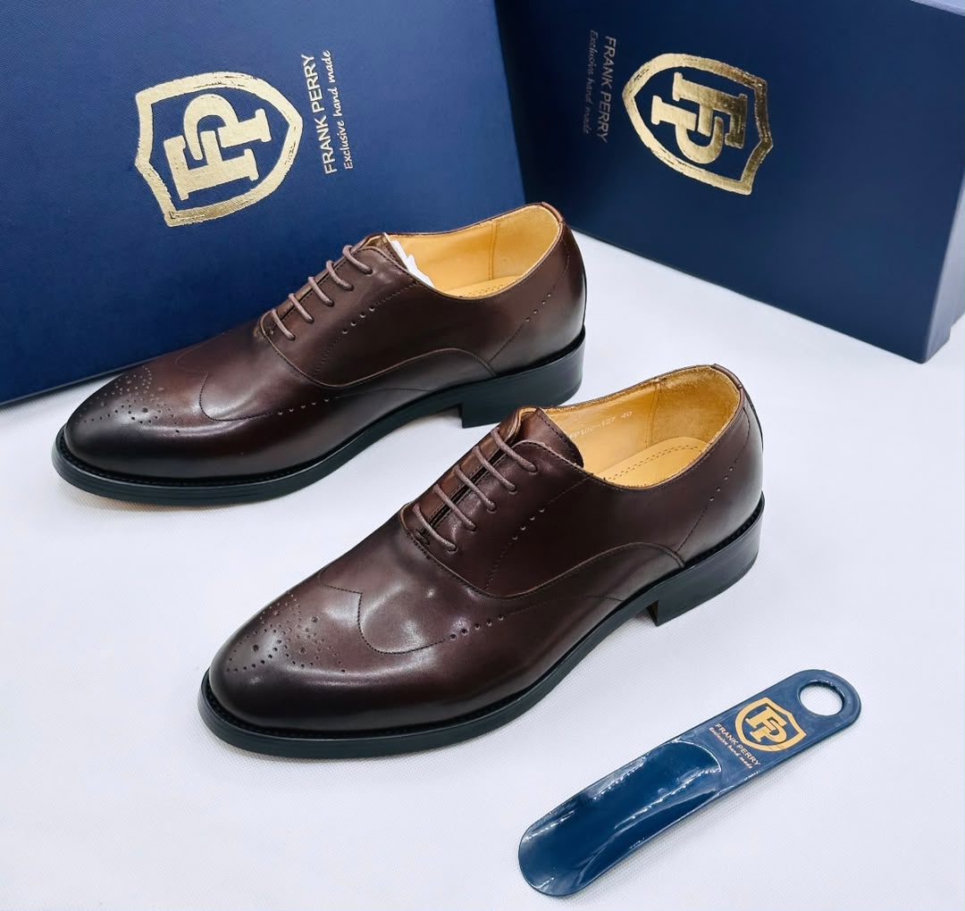Oxford dress shoes - Brown
