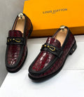 crocodile-embossed leather loafers - Brown